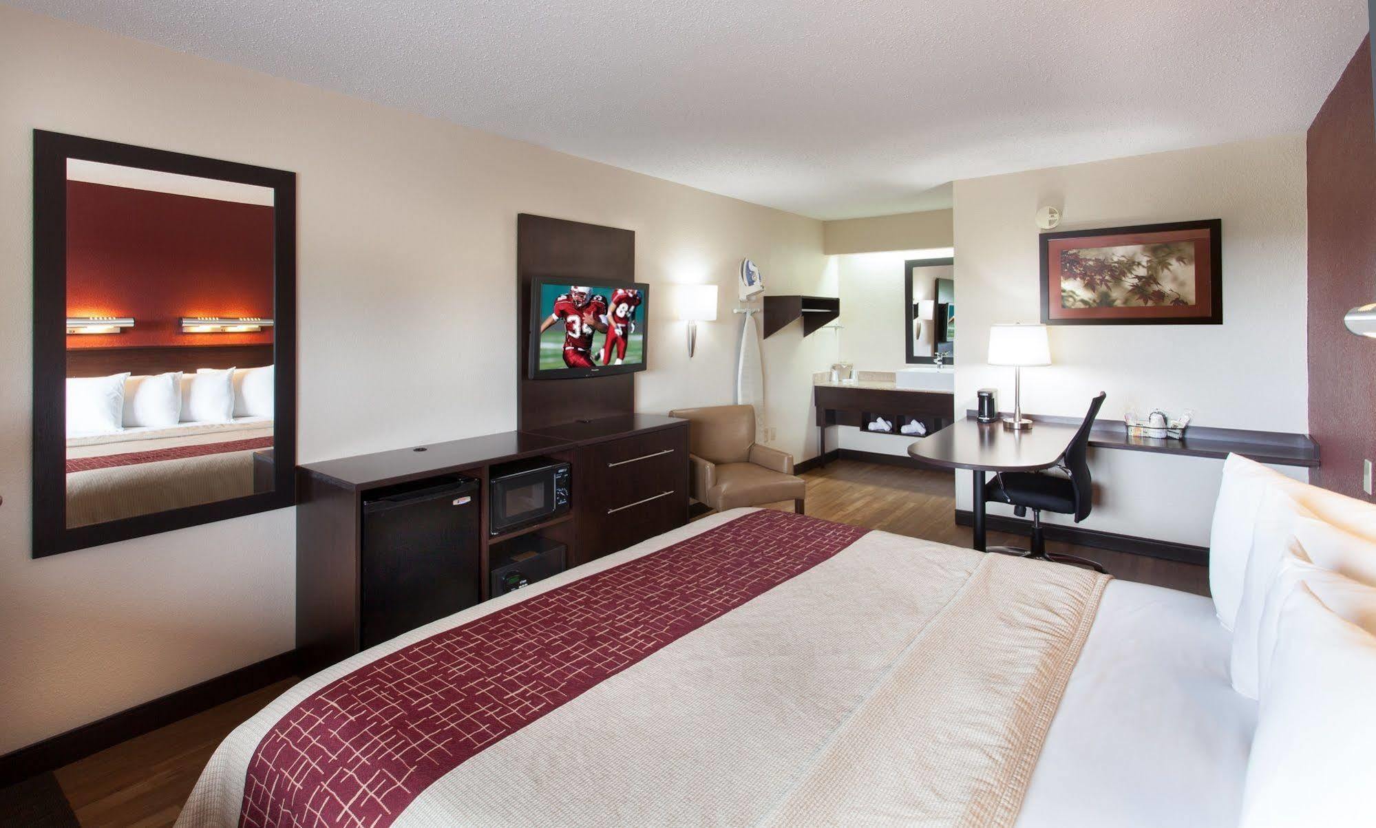 Red Roof Inn Detroit - Troy Eksteriør billede